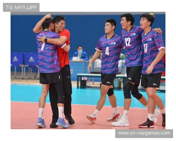 全运会青年组选手赛后相拥,团队胜利高于个人 全运会青年组选手赛后相拥,团队胜利高于个人